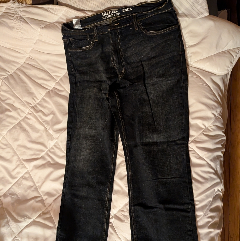 Signature by Levi Athletic Fit Jeans W40